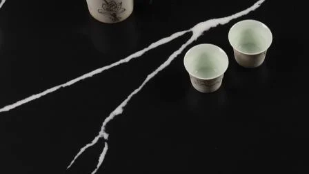 Künstliche schwarze Marquina-Quarzsteinplatten im neuen Look mit weißen Adern